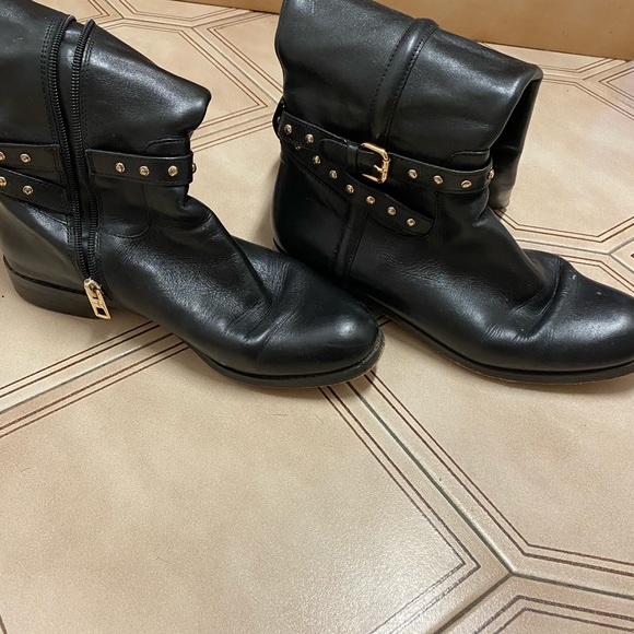 Boots - Picture 2 of 2